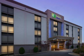 Holiday Inn Express Boston North-Woburn, an IHG Hotel, Woburn